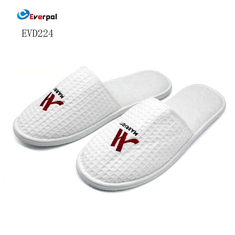 Why Are Unisex Waffle Slippers the Perfect Choice for Everyday Comfort?