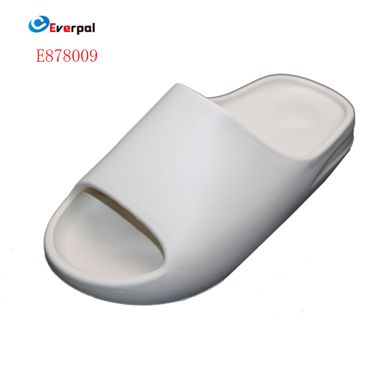 Why Are Unisex Slide Slippers Becoming the Ideal Choice for Comfortable Everyday Footwear